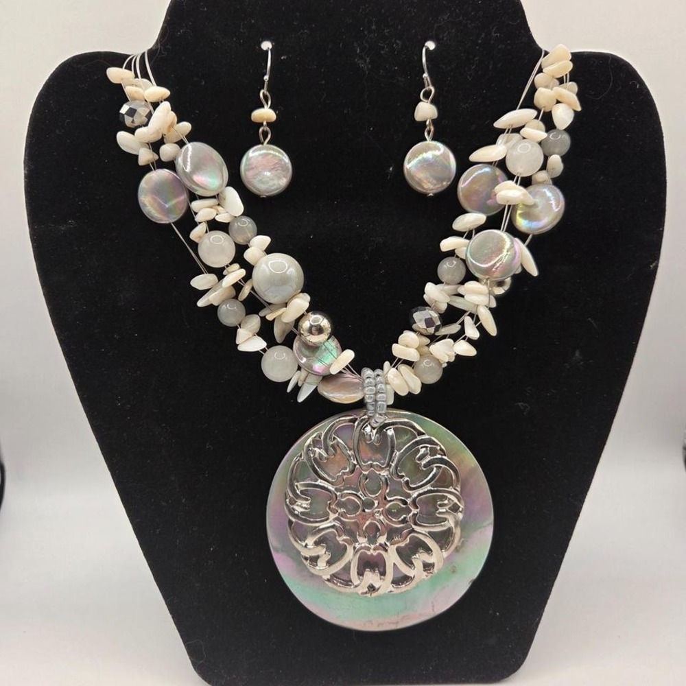 Vintage Mermaid Shimmer Shell Necklace & Earring Set
